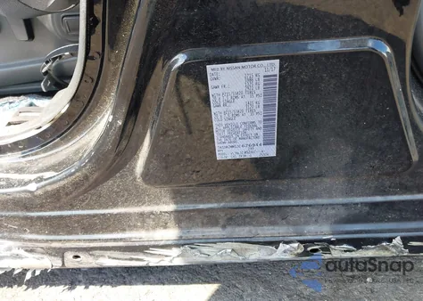 2018 Nissan Pathfinder Platinum z USA, uszkodzony, nr VIN 5N1DR2MM1JC626944